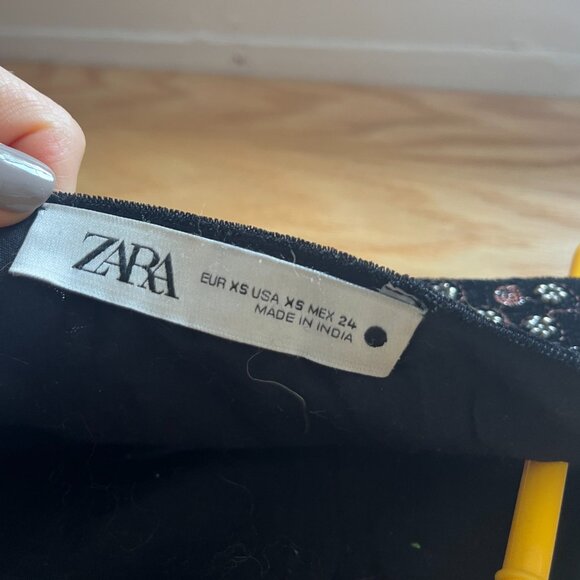 Beaded cropped top - Picture 3 of 3